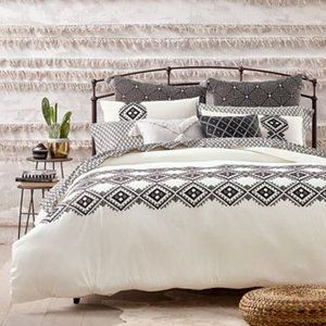 New Sky Embroidered Duvet Cover Set